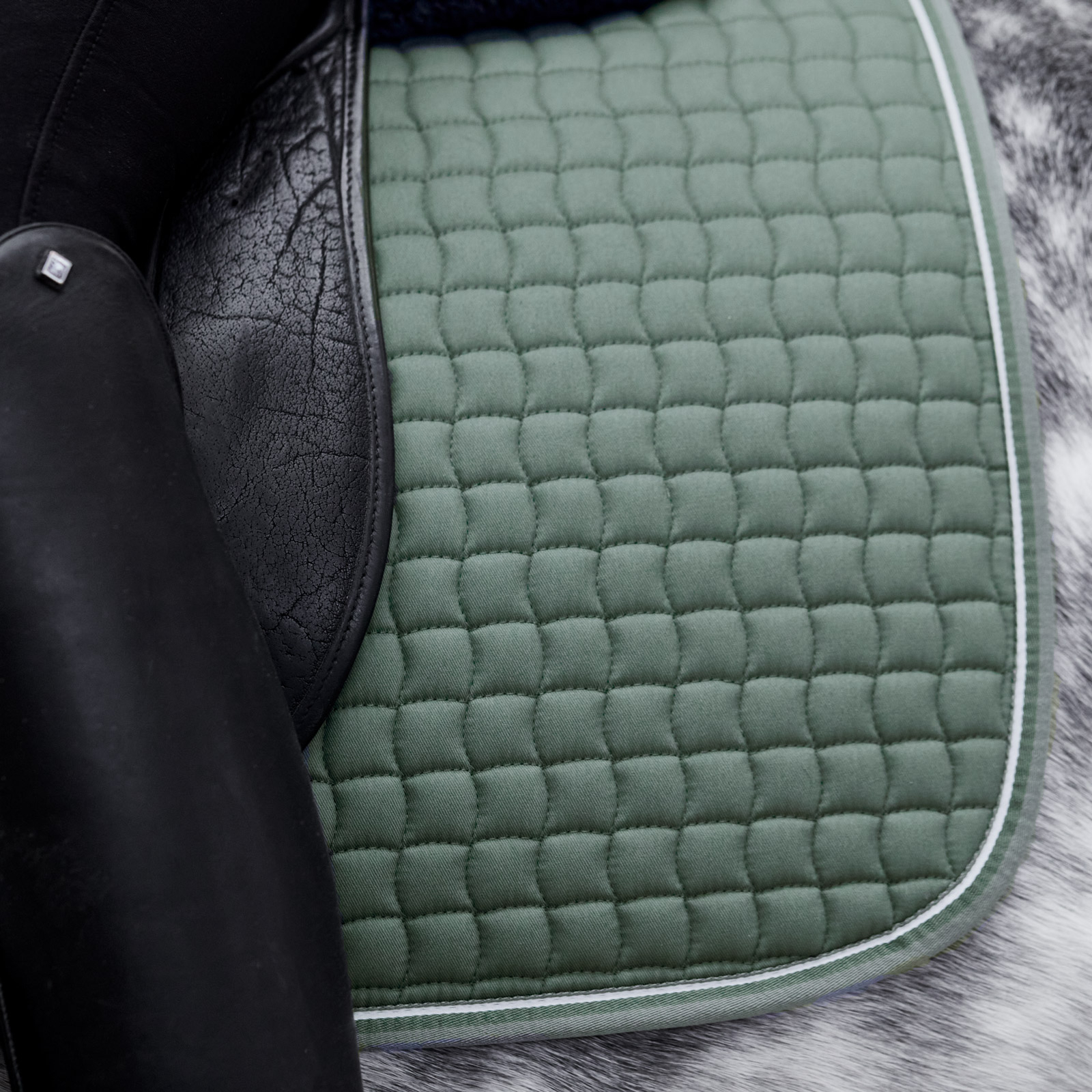 Horze Adepto Dressage Saddle Pad 14 Horze Adepto Dressage Saddle Pad - Image 12