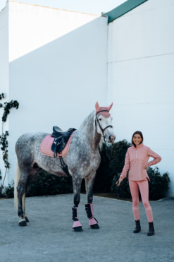 Horze Munich Dressage Saddle Pad With Metallic Detail 33 Horze Munich Dressage Saddle Pad With Metallic Detail -Weatherbeeta Store 17412 RTPI 5