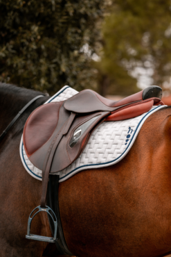 Horze Wicklow All Purpose Saddle Pad -Weatherbeeta Store 17429 025 03