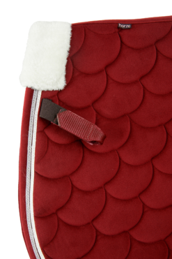 Horze Geneva Dressage Saddle Pad With Faux Fur -Weatherbeeta Store 17436 mwre 02