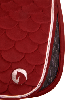 Horze Geneva Dressage Saddle Pad With Faux Fur -Weatherbeeta Store 17436 mwre 03
