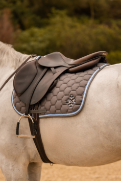 Horze Navajo All Purpose Saddle Pad -Weatherbeeta Store 17442 060 05