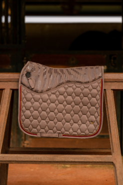 Horze Kenya Dressage Saddle Pad 26 Horze Kenya Dressage Saddle Pad -Weatherbeeta Store 17454 753 06