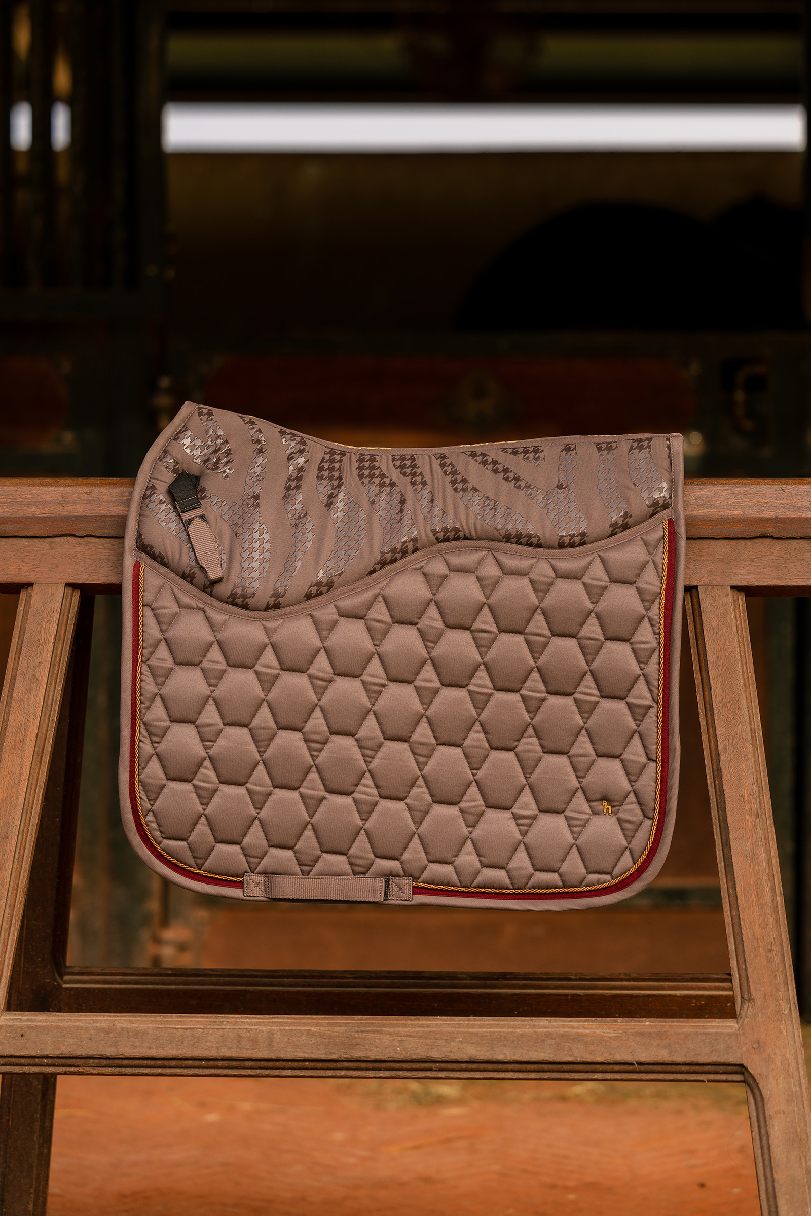 Horze Kenya Dressage Saddle Pad 14 Horze Kenya Dressage Saddle Pad - Image 12