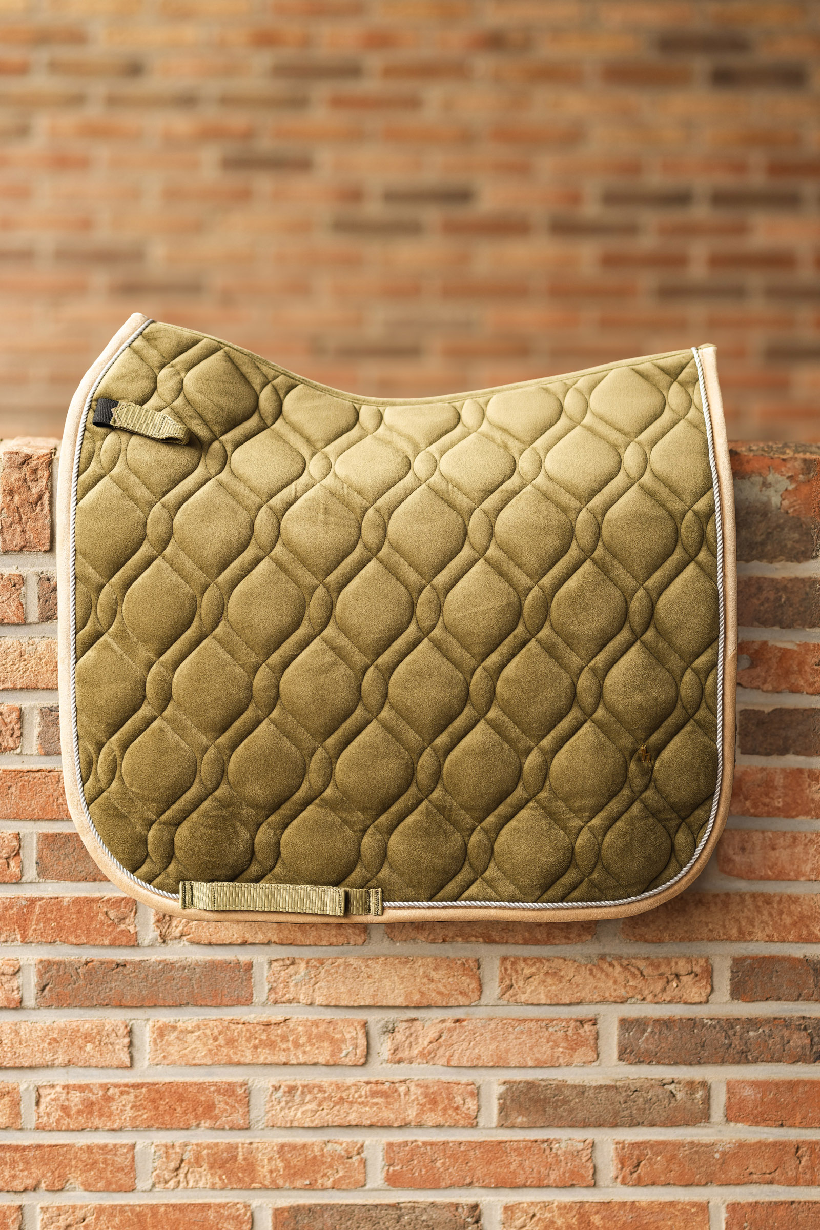 Horze St. Moritz Dressage Saddle Pad 8 Horze St. Moritz Dressage Saddle Pad - Image 6