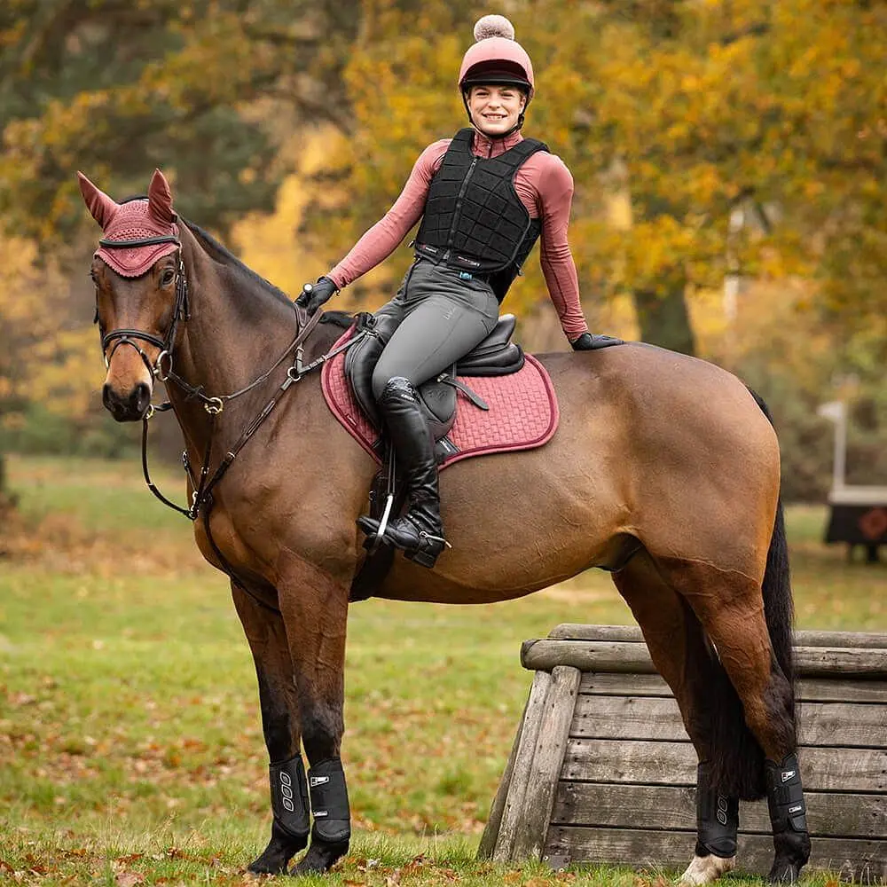 LeMieux Suede Close Contact Saddle Pad Orchid 5 LeMieux Suede Close Contact Saddle Pad Orchid - Image 3