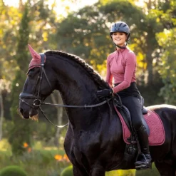 LeMieux Suede Dressage Saddle Pad Orchid 9 LeMieux Suede Dressage Saddle Pad Orchid -Weatherbeeta Store it03267 lifestyle suededressagepad orchid 7