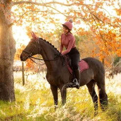 LeMieux Suede GP Saddle Pad Orchid -Weatherbeeta Store it03268 lifestyle sudegpdsquare orchid 6